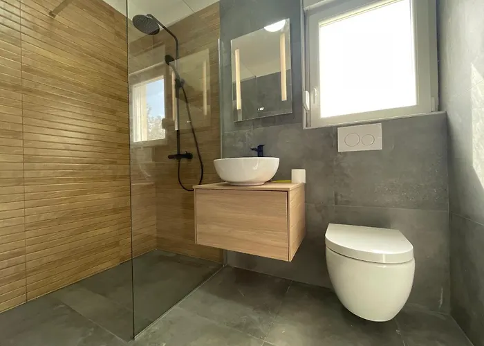 House Oliveglia *